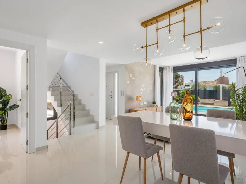 OBRA NUEVA EN LA MANGA. VILLA DE LUJO. 3 DORM. 3 BAÑOS. 440 PARCELA. PISCINA PROPIA.PLAYA A 350M