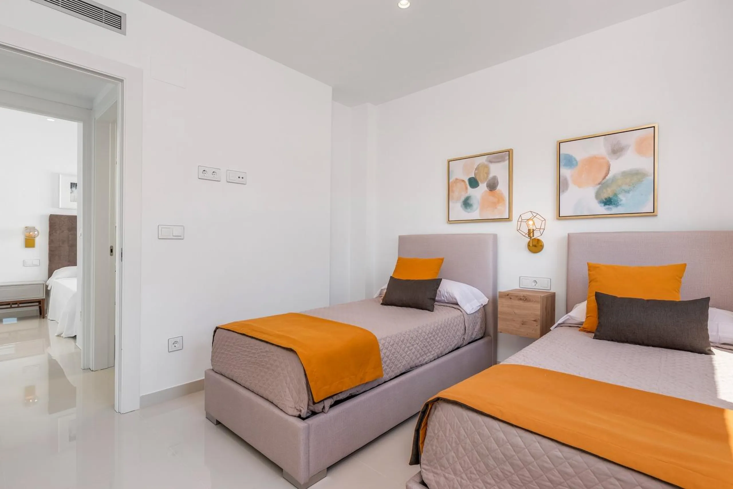 OBRA NUEVA EN LA MANGA. VILLA DE LUJO. 3 DORM. 3 BAÑOS. 440 PARCELA. PISCINA PROPIA.PLAYA A 350M