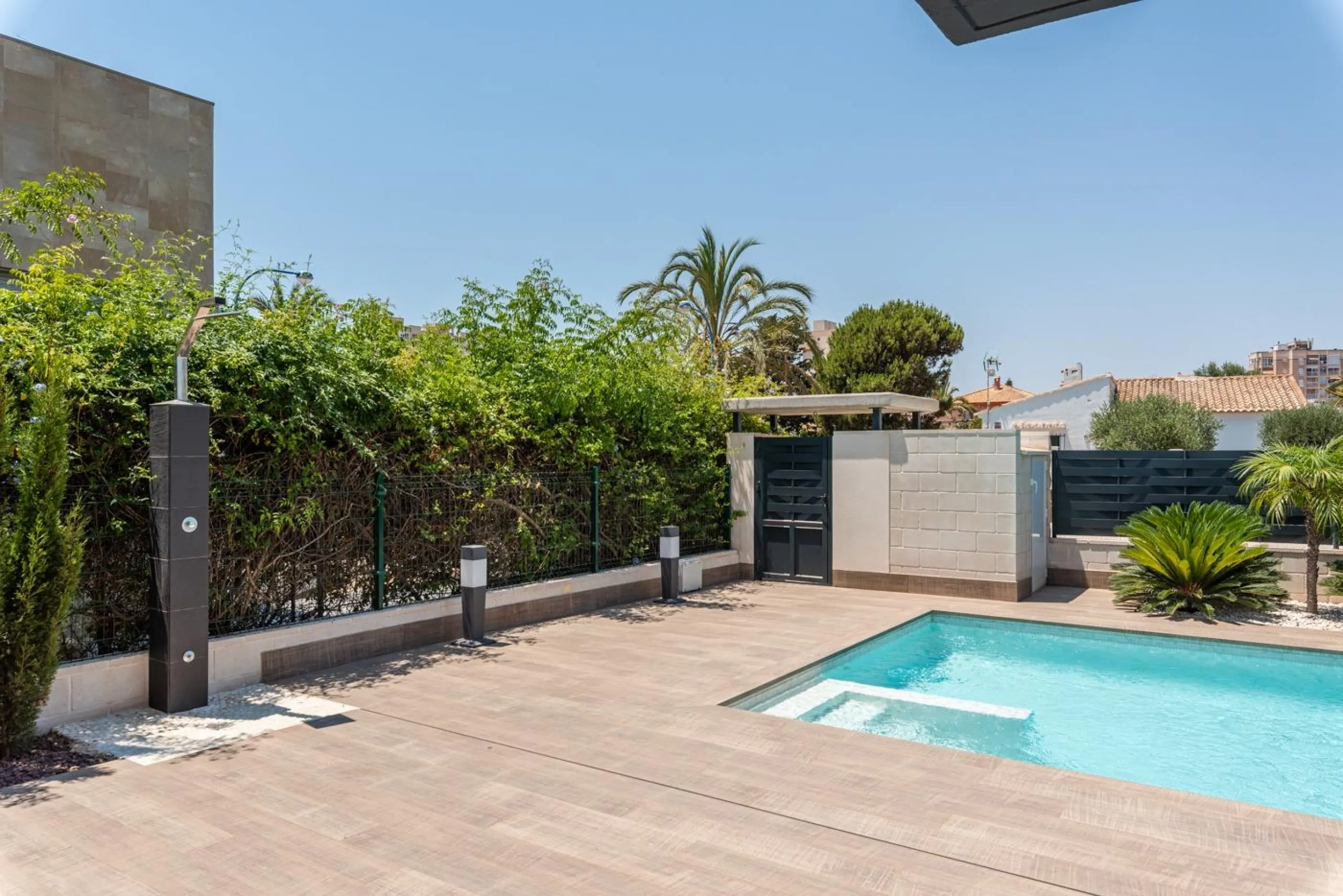 OBRA NUEVA EN LA MANGA. VILLA DE LUJO. 3 DORM. 3 BAÑOS. 440 PARCELA. PISCINA PROPIA.PLAYA A 350M