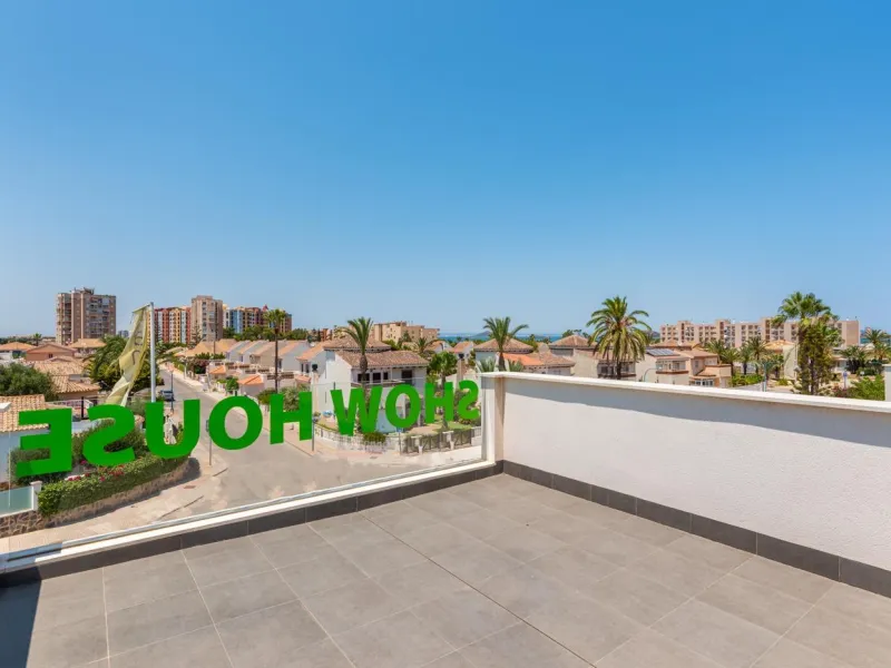 OBRA NUEVA EN LA MANGA. VILLA DE LUJO. 3 DORM. 3 BAÑOS. 440 PARCELA. PISCINA PROPIA.PLAYA A 350M