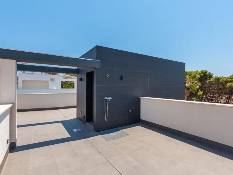 OBRA NUEVA EN LA MANGA. VILLA DE LUJO. 3 DORM. 3 BAÑOS. 440 PARCELA. PISCINA PROPIA.PLAYA A 350M