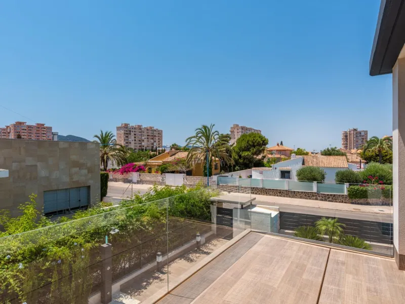 OBRA NUEVA EN LA MANGA. VILLA DE LUJO. 3 DORM. 3 BAÑOS. 440 PARCELA. PISCINA PROPIA.PLAYA A 350M