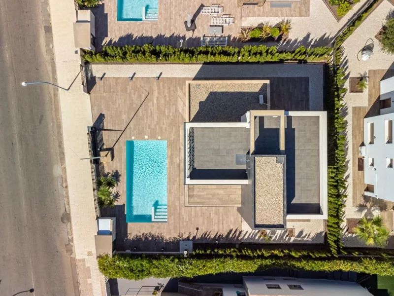 OBRA NUEVA EN LA MANGA. VILLA DE LUJO. 3 DORM. 3 BAÑOS. 440 PARCELA. PISCINA PROPIA.PLAYA A 350M