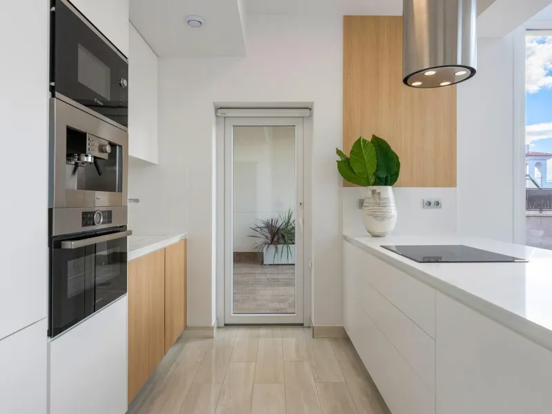 OBRA NUEVA EN LOS MONTESINOS. VILLAS DE LUJO. 3 DORM. 3 BAÑOS. PARCELA 200M2. PISCINA PROPIA.