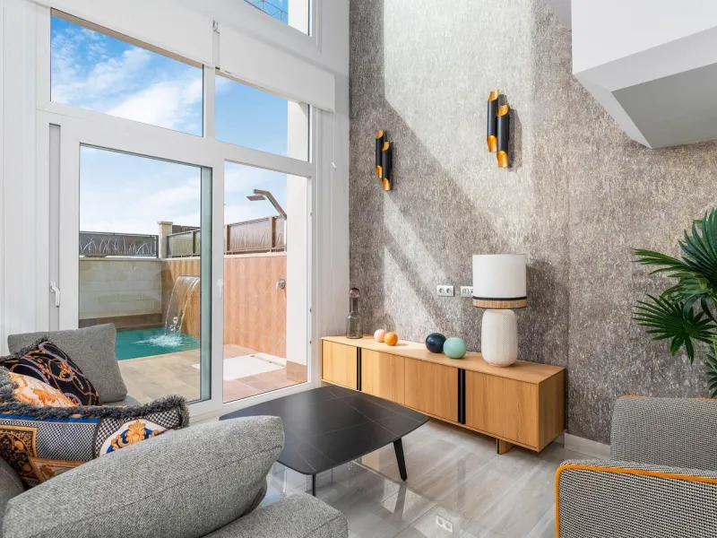 OBRA NUEVA EN LOS MONTESINOS. VILLAS DE LUJO. 3 DORM. 3 BAÑOS. PARCELA 200M2. PISCINA PROPIA.