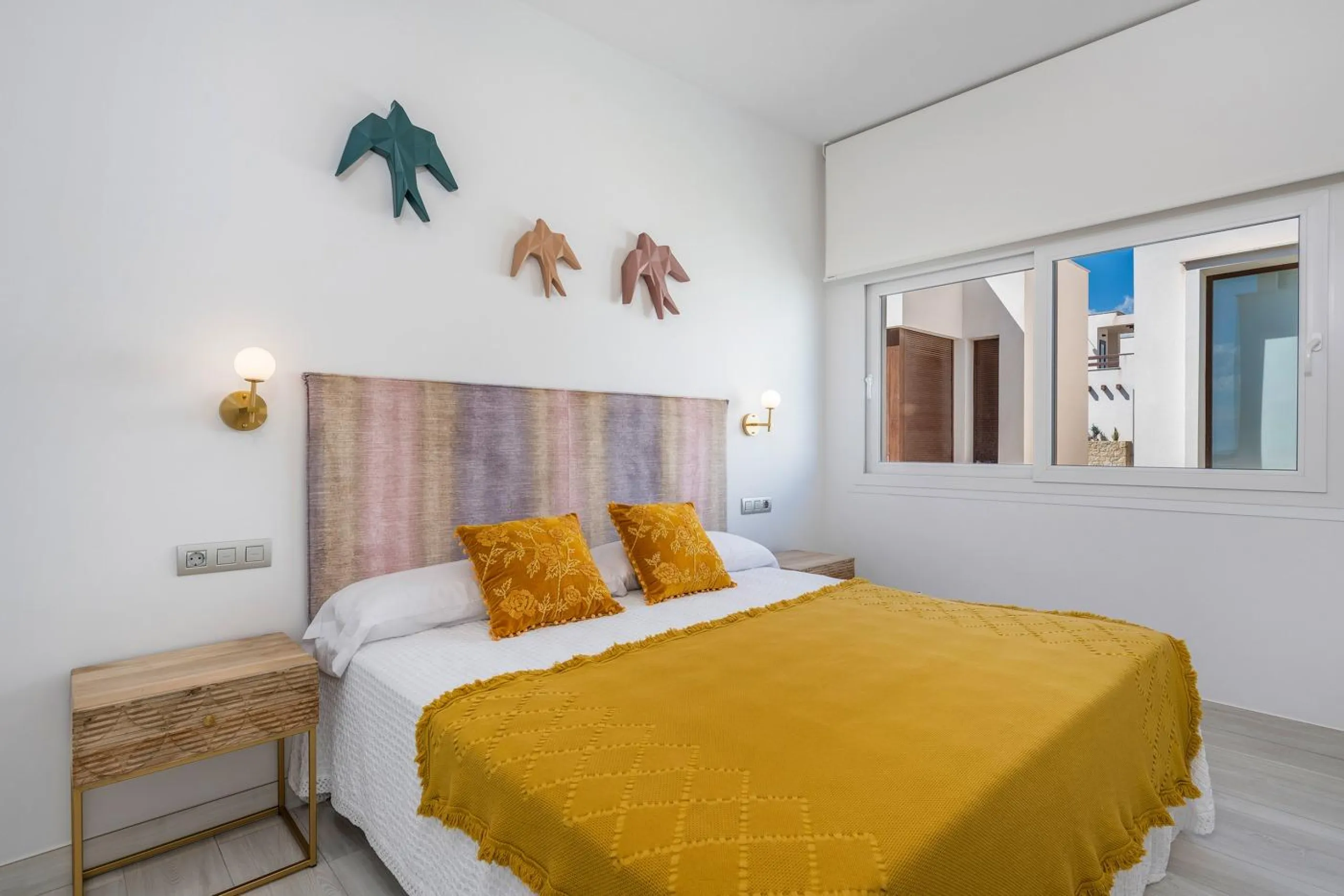 OBRA NUEVA EN LOS MONTESINOS. VILLAS DE LUJO. 3 DORM. 3 BAÑOS. PARCELA 200M2. PISCINA PROPIA.