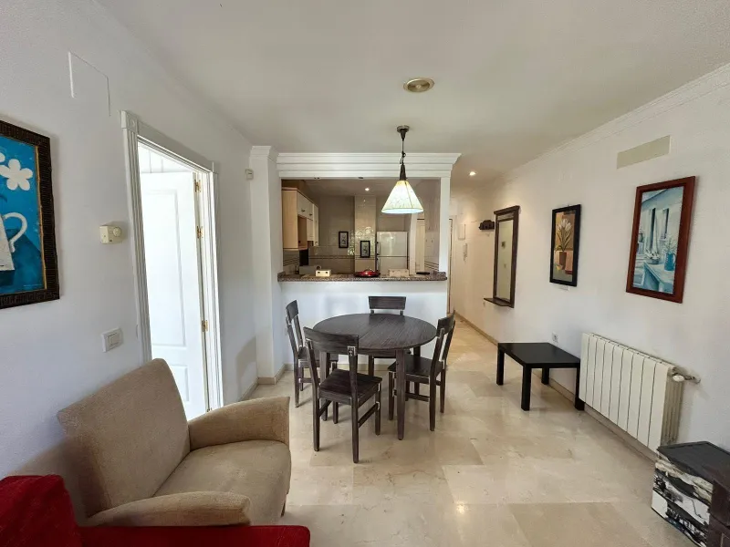 🌿 Encantador Piso en Venta en Albir con Amplio Patio y Terraza 🌿