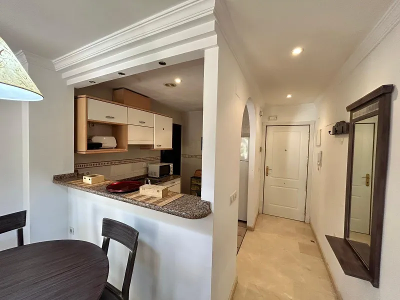 🌿 Encantador Piso en Venta en Albir con Amplio Patio y Terraza 🌿
