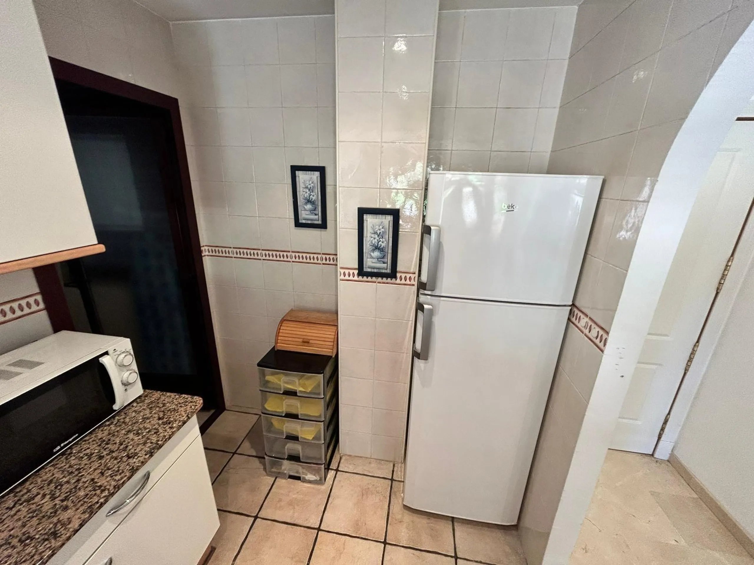 🌿 Encantador Piso en Venta en Albir con Amplio Patio y Terraza 🌿