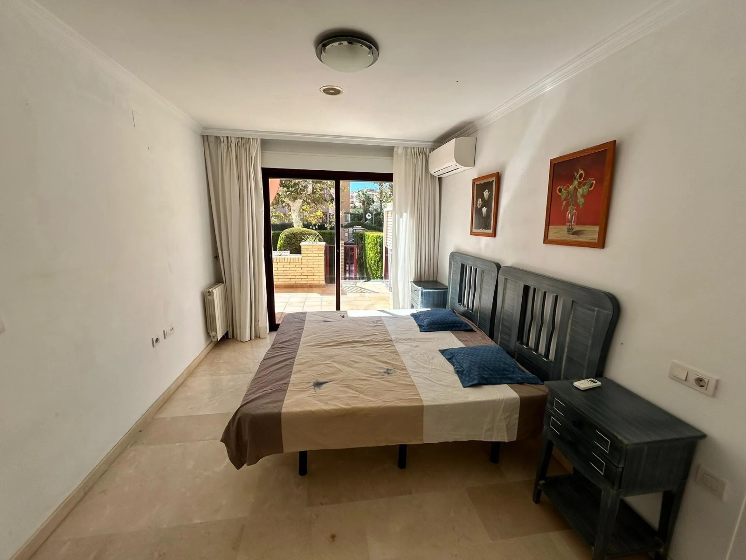 🌿 Encantador Piso en Venta en Albir con Amplio Patio y Terraza 🌿