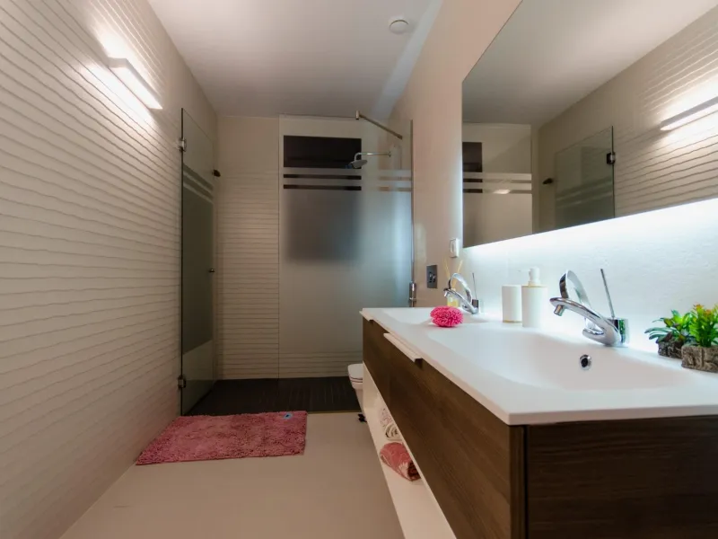 OBRA NUEVA EN ORIHUELA COSTA. 4 DORM. PARCELA. GARAJE. PISCINA PROPIA. PLAYA A 350 METROS.