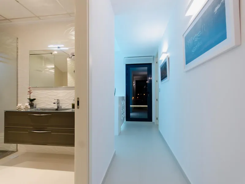 OBRA NUEVA EN ORIHUELA COSTA. 4 DORM. PARCELA. GARAJE. PISCINA PROPIA. PLAYA A 350 METROS.
