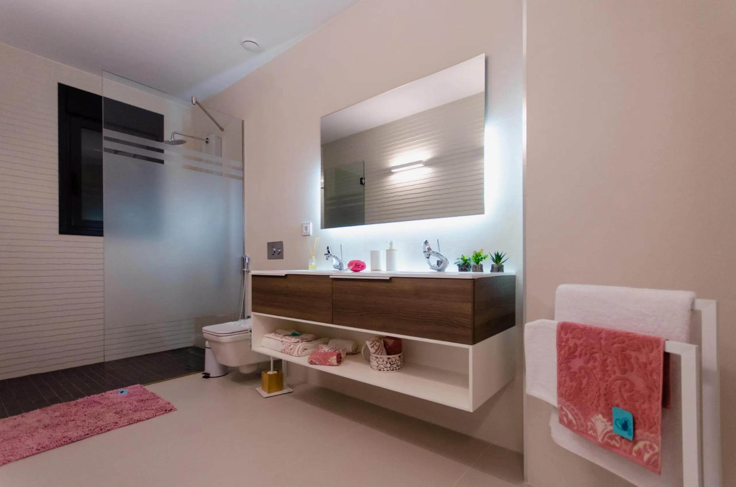 OBRA NUEVA EN ORIHUELA COSTA. 4 DORM. PARCELA. GARAJE. PISCINA PROPIA. PLAYA A 350 METROS.