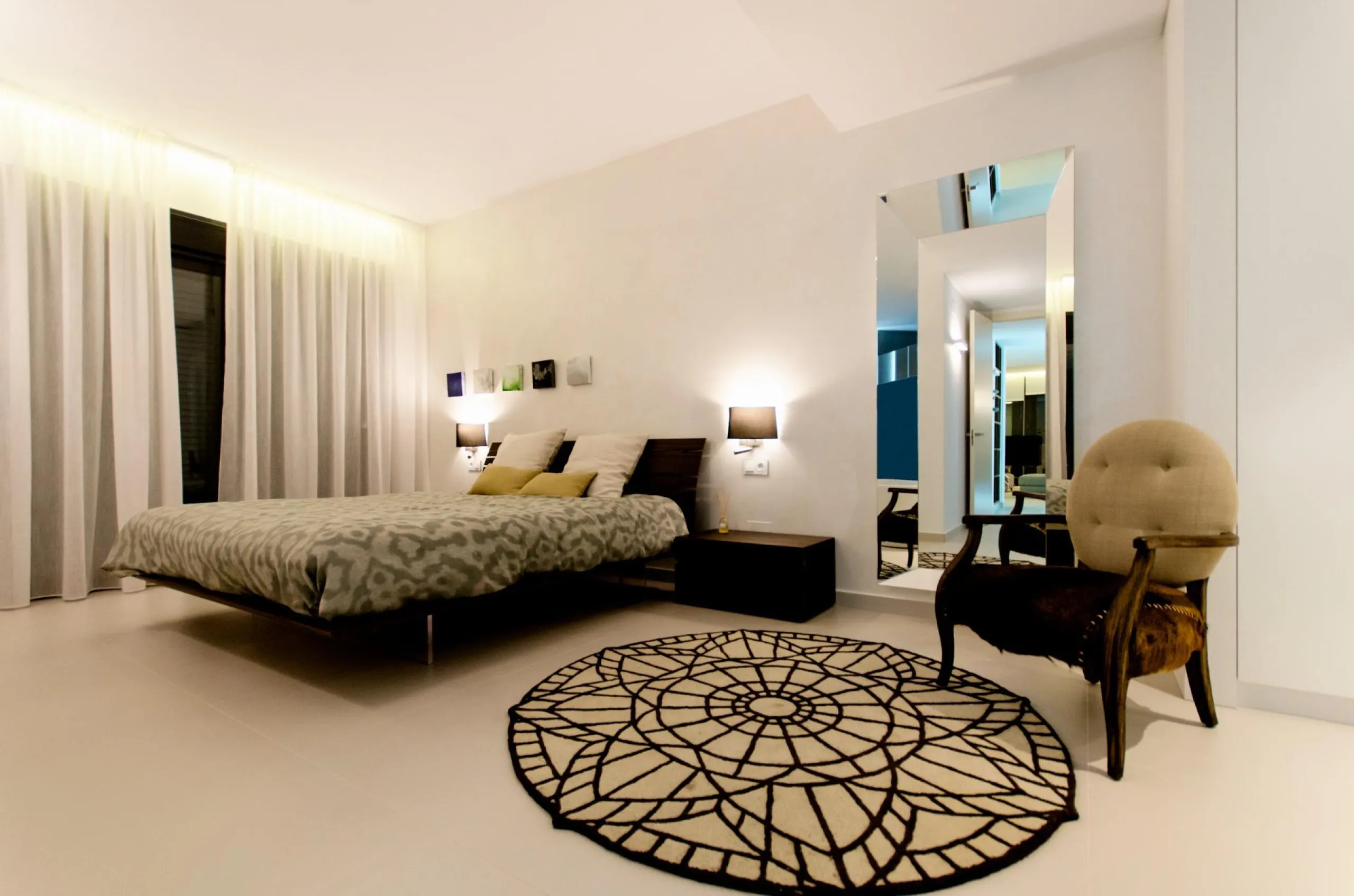 OBRA NUEVA EN ORIHUELA COSTA. 4 DORM. PARCELA. GARAJE. PISCINA PROPIA. PLAYA A 350 METROS.