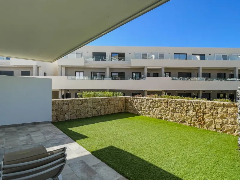 Modern duplex with 5 bedrooms in the exclusive Camporrosso complex, Finestrat