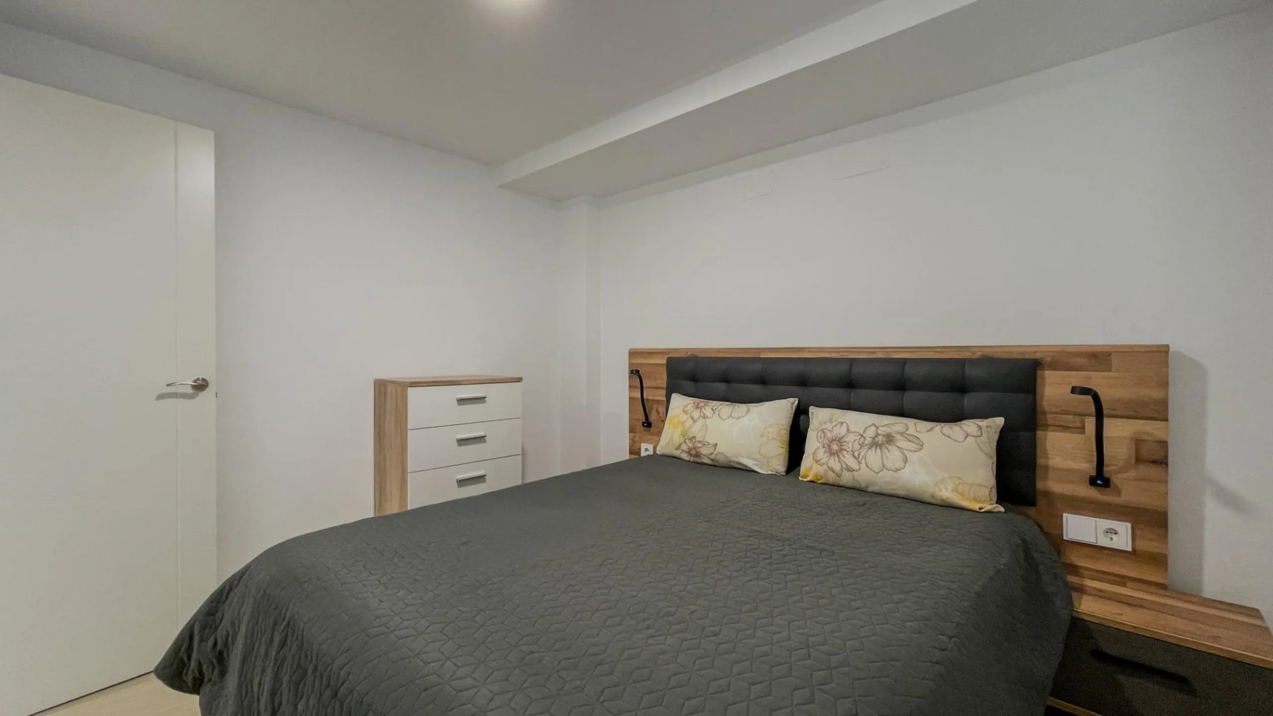 Modern duplex with 5 bedrooms in the exclusive Camporrosso complex, Finestrat