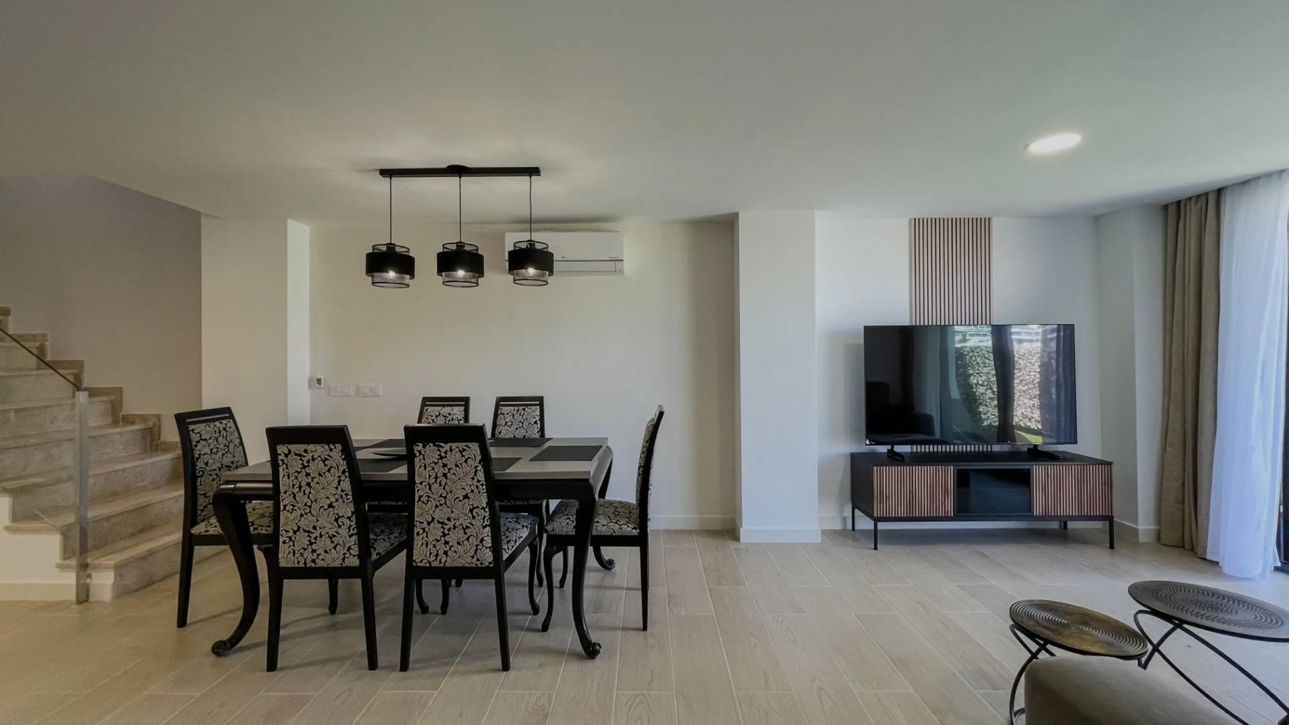 Modern duplex with 5 bedrooms in the exclusive Camporrosso complex, Finestrat