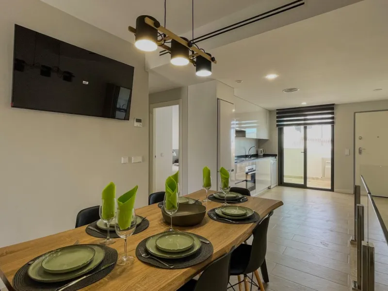 Modern duplex with 5 bedrooms in the exclusive Camporrosso complex, Finestrat