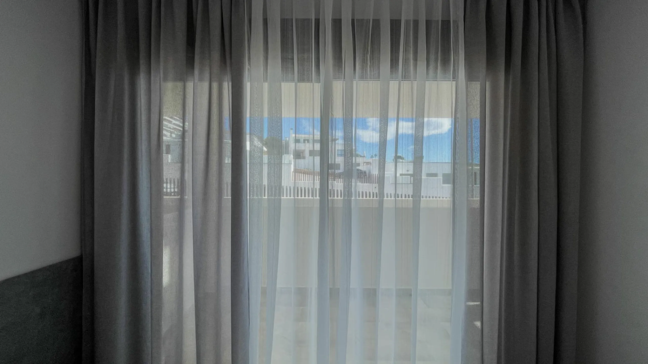 Modern duplex with 5 bedrooms in the exclusive Camporrosso complex, Finestrat