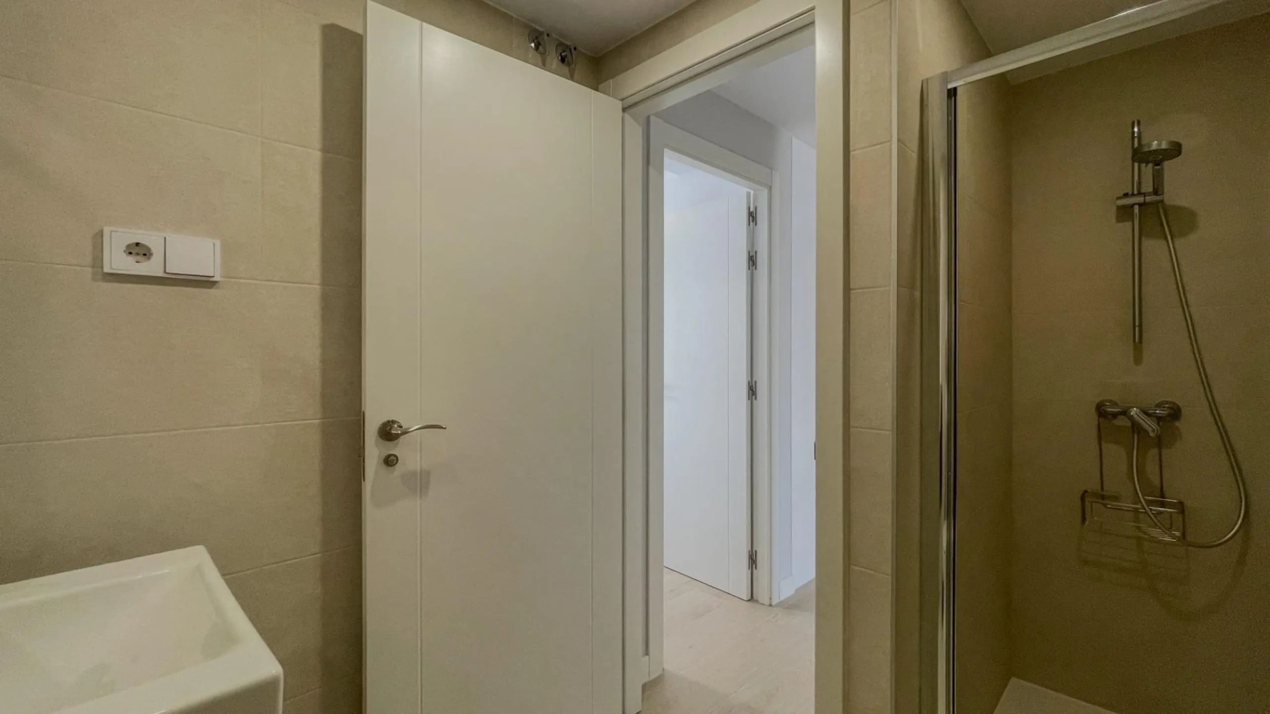 Modern duplex with 5 bedrooms in the exclusive Camporrosso complex, Finestrat