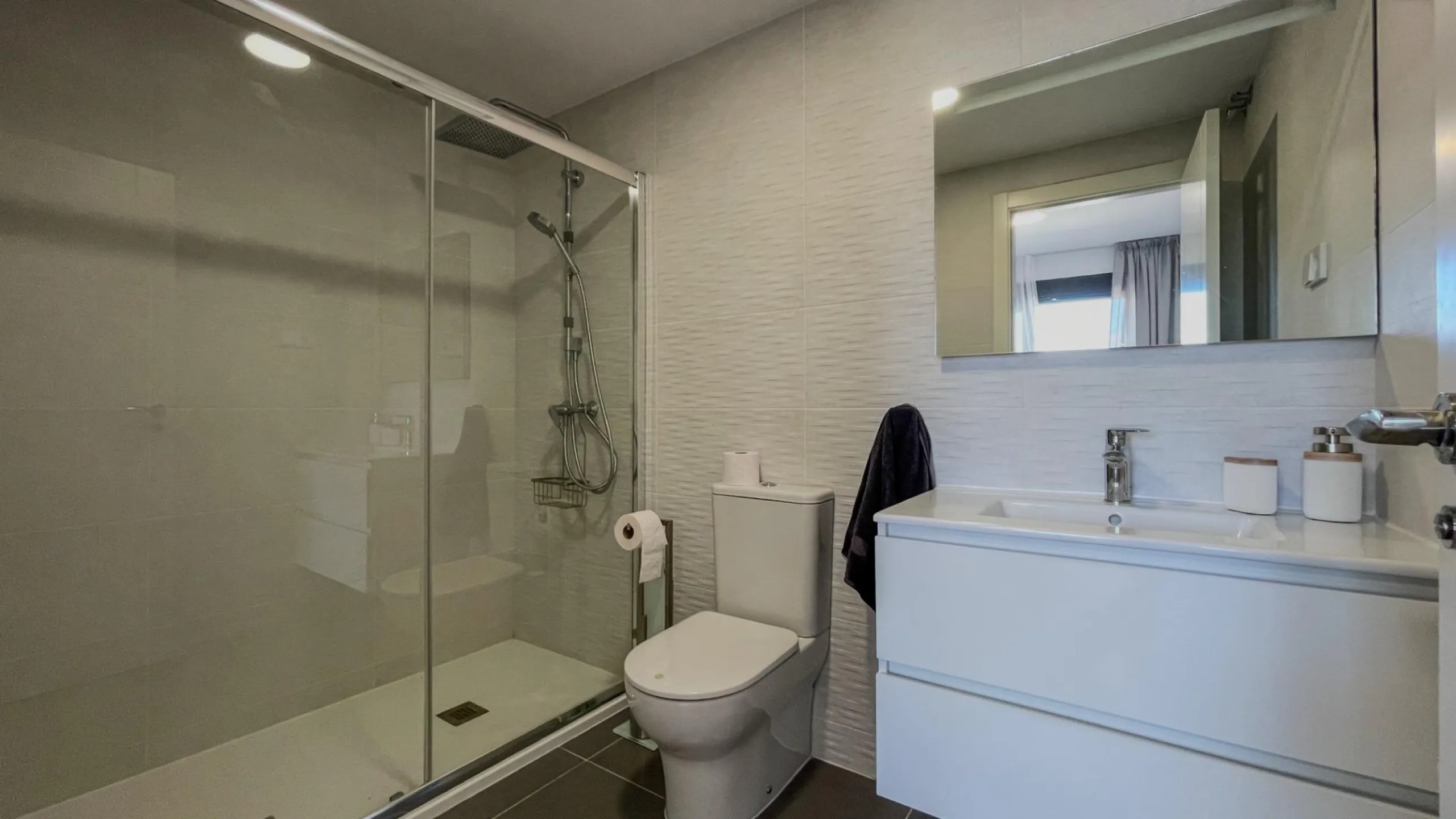 Modern duplex with 5 bedrooms in the exclusive Camporrosso complex, Finestrat