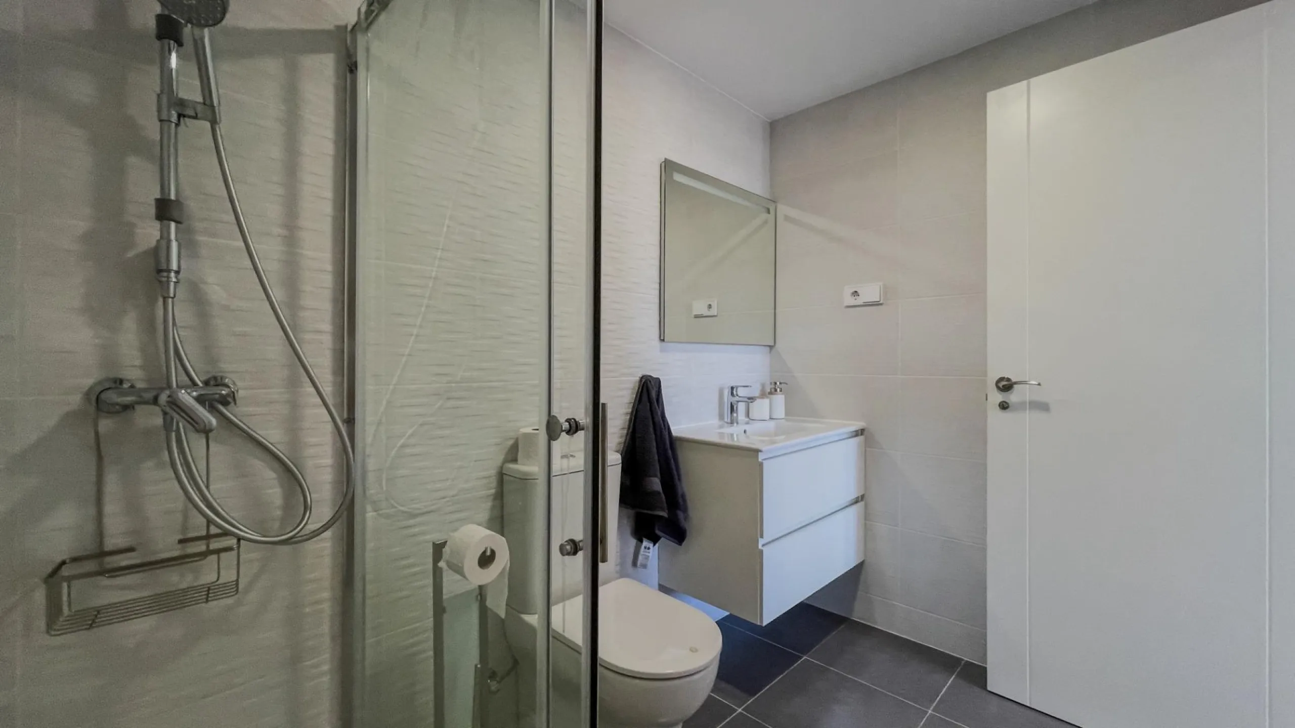 Modern duplex with 5 bedrooms in the exclusive Camporrosso complex, Finestrat