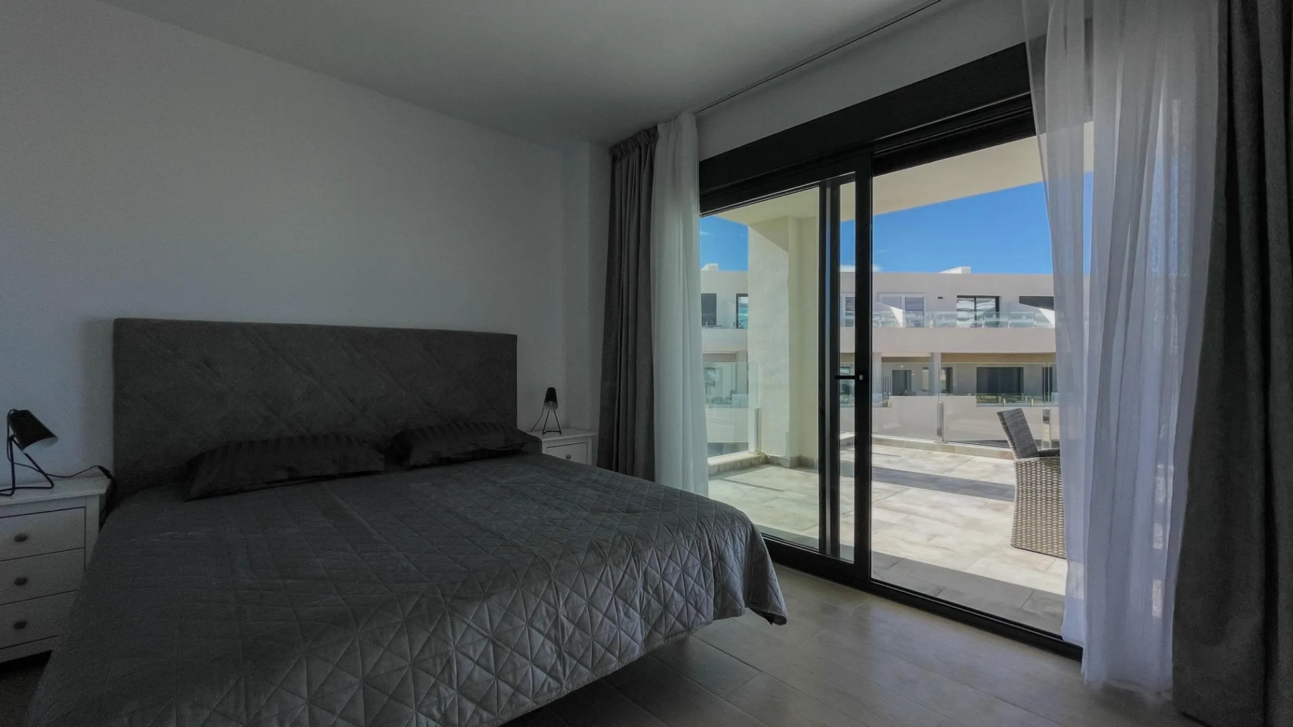 Modern duplex with 5 bedrooms in the exclusive Camporrosso complex, Finestrat