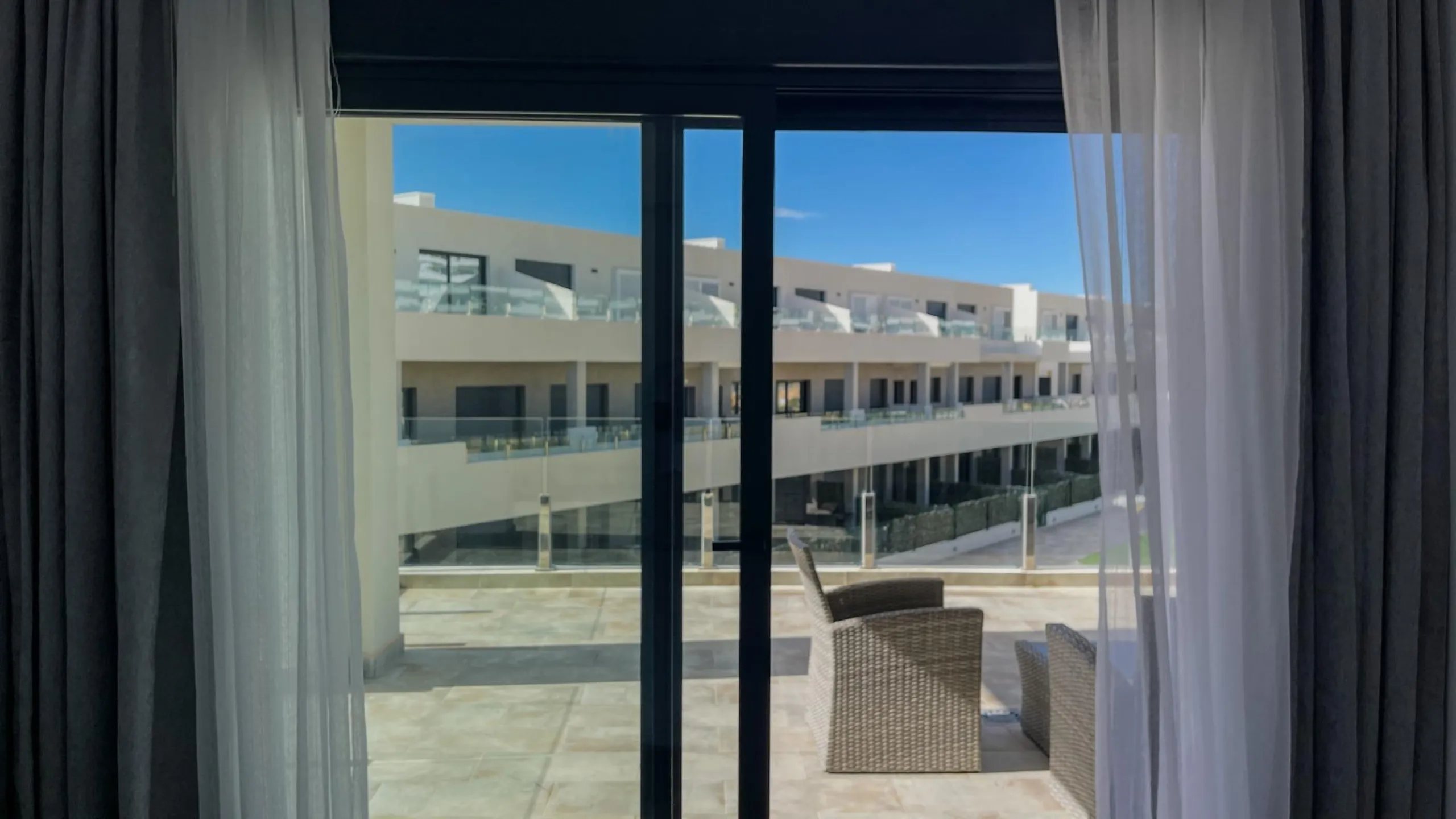 Modern duplex with 5 bedrooms in the exclusive Camporrosso complex, Finestrat