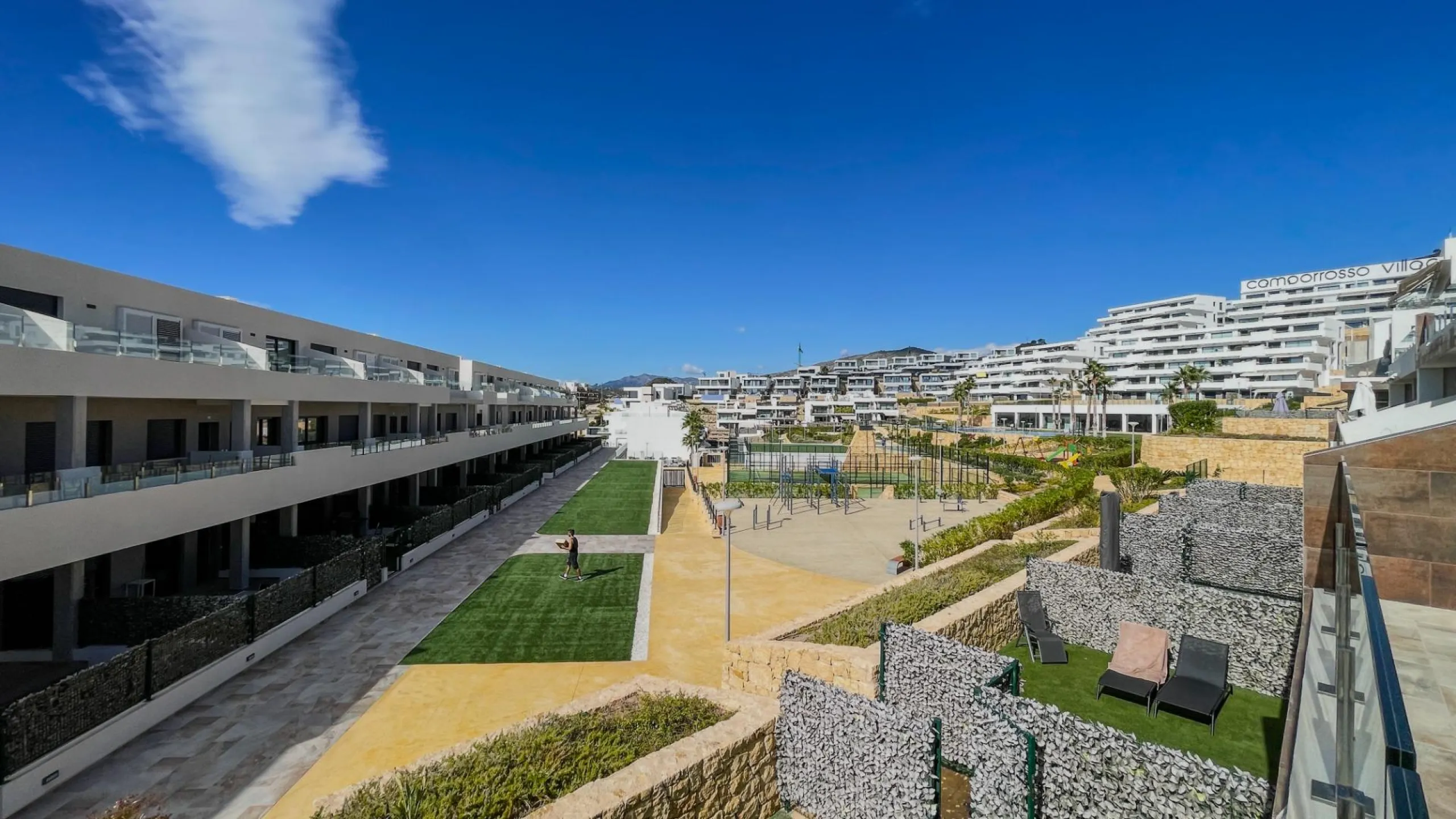 Modern duplex with 5 bedrooms in the exclusive Camporrosso complex, Finestrat