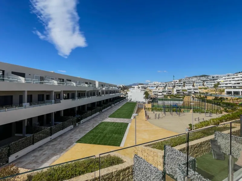 Modern duplex with 5 bedrooms in the exclusive Camporrosso complex, Finestrat