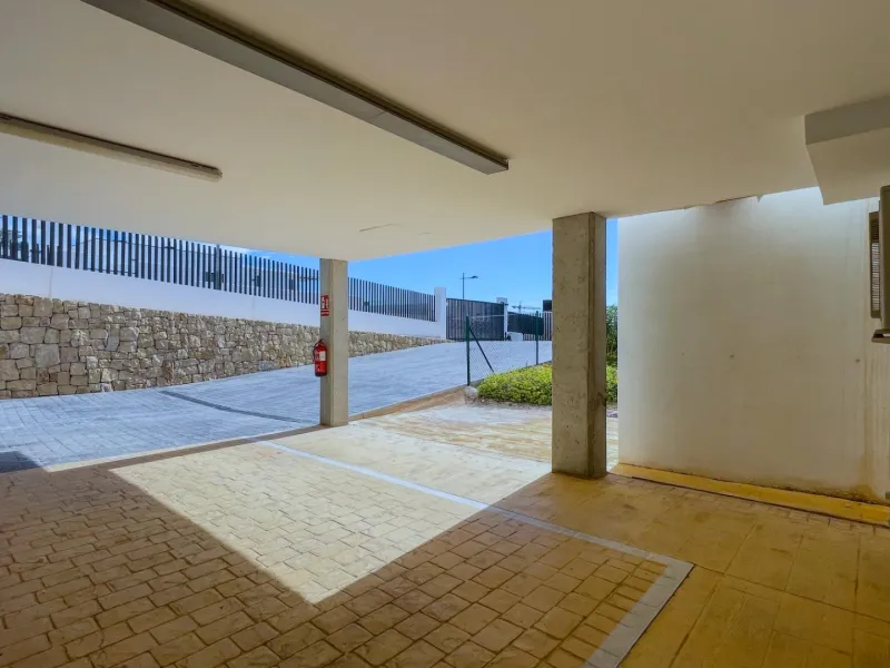 Modern duplex with 5 bedrooms in the exclusive Camporrosso complex, Finestrat
