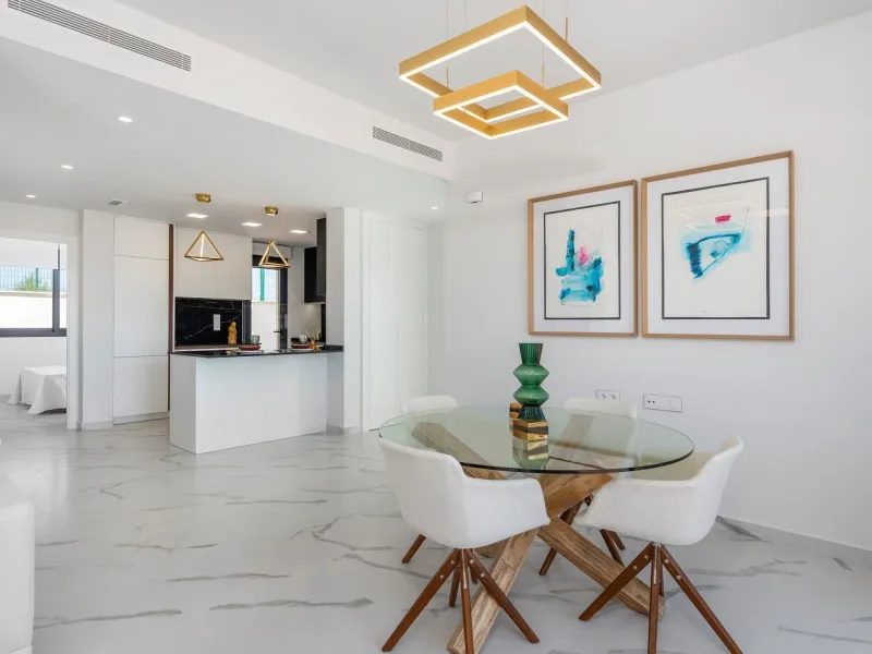 OBRA NUEVA! BUGALOW EN SAN MIGUEL DE SALINAS. 2 DORM. 2 BAÑOS. PISCINA+GARAJE.