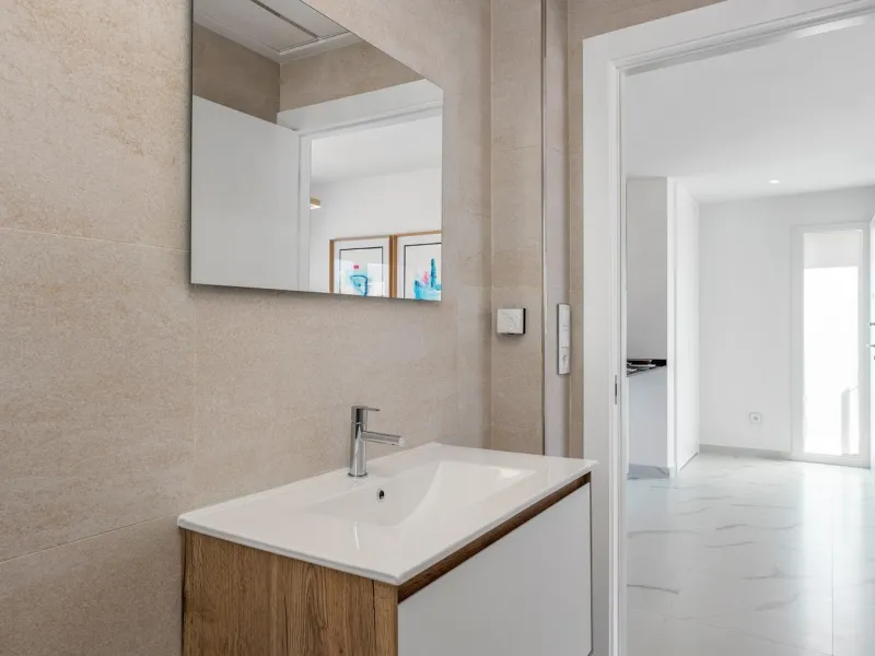 OBRA NUEVA! BUGALOW EN SAN MIGUEL DE SALINAS. 2 DORM. 2 BAÑOS. PISCINA+GARAJE.