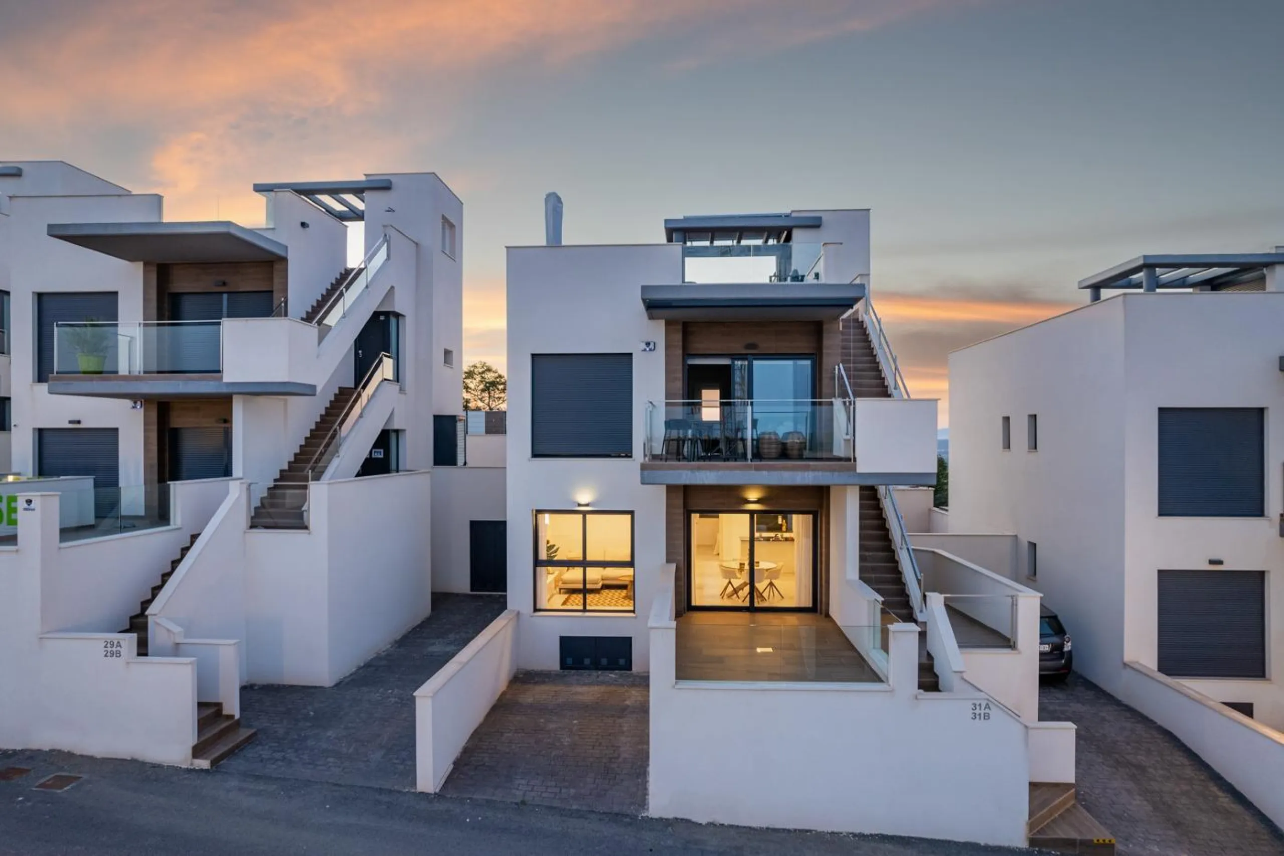 OBRA NUEVA! BUGALOW EN SAN MIGUEL DE SALINAS. 2 DORM. 2 BAÑOS. PISCINA+GARAJE.