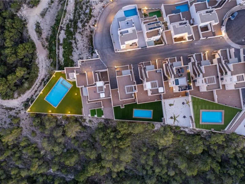 OBRA NUEVA! BUGALOW EN SAN MIGUEL DE SALINAS. 2 DORM. 2 BAÑOS. PISCINA+GARAJE.