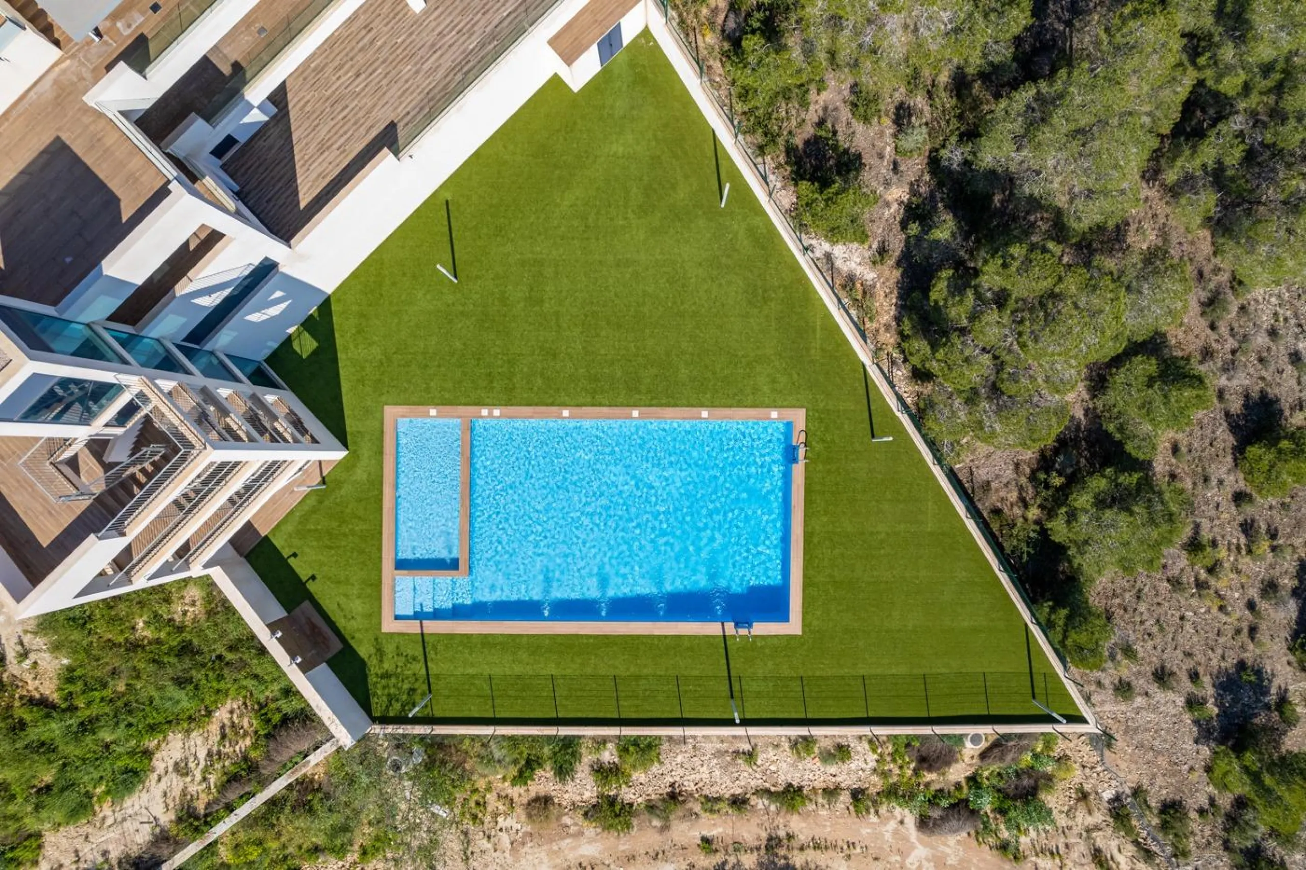 OBRA NUEVA! BUGALOW EN SAN MIGUEL DE SALINAS. 2 DORM. 2 BAÑOS. PISCINA+GARAJE.