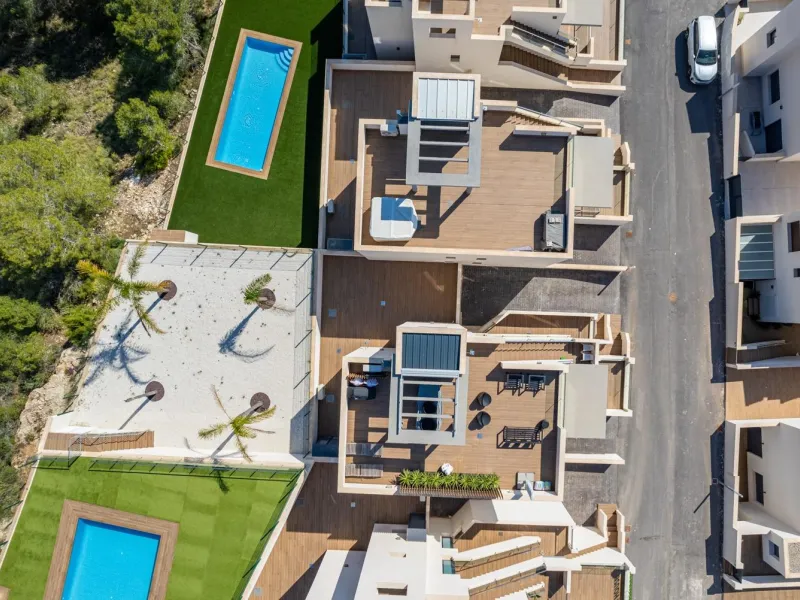 OBRA NUEVA! BUGALOW EN SAN MIGUEL DE SALINAS. 2 DORM. 2 BAÑOS. PISCINA+GARAJE.