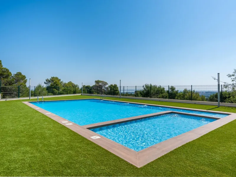 OBRA NUEVA! BUGALOW EN SAN MIGUEL DE SALINAS. 2 DORM. 2 BAÑOS. PISCINA+GARAJE.