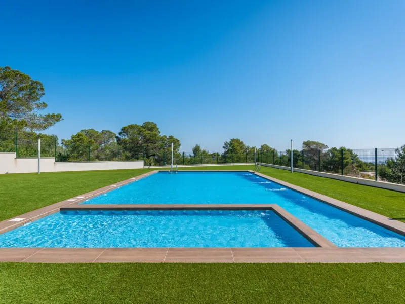 OBRA NUEVA! BUGALOW EN SAN MIGUEL DE SALINAS. 2 DORM. 2 BAÑOS. PISCINA+GARAJE.