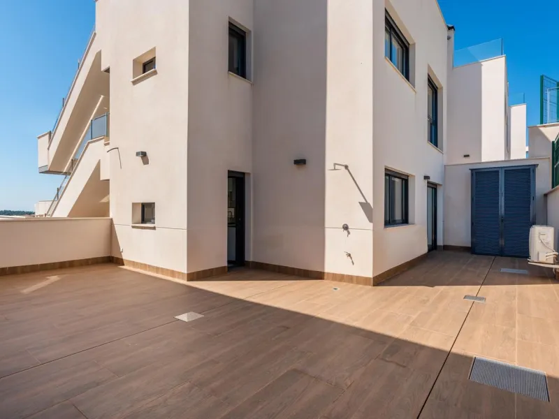 OBRA NUEVA! BUGALOW EN SAN MIGUEL DE SALINAS. 2 DORM. 2 BAÑOS. PISCINA+GARAJE.