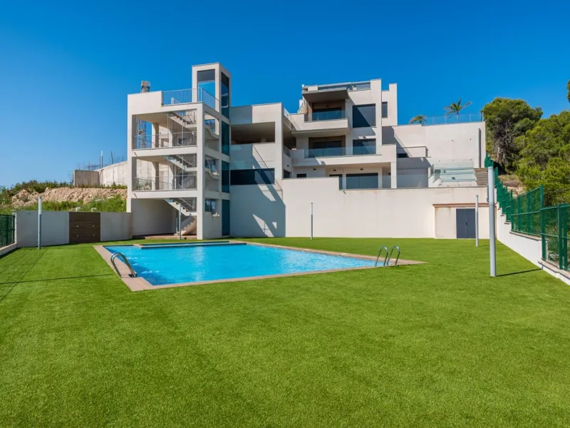 OBRA NUEVA! BUGALOW EN SAN MIGUEL DE SALINAS. 2 DORM. 2 BAÑOS. PISCINA+GARAJE.