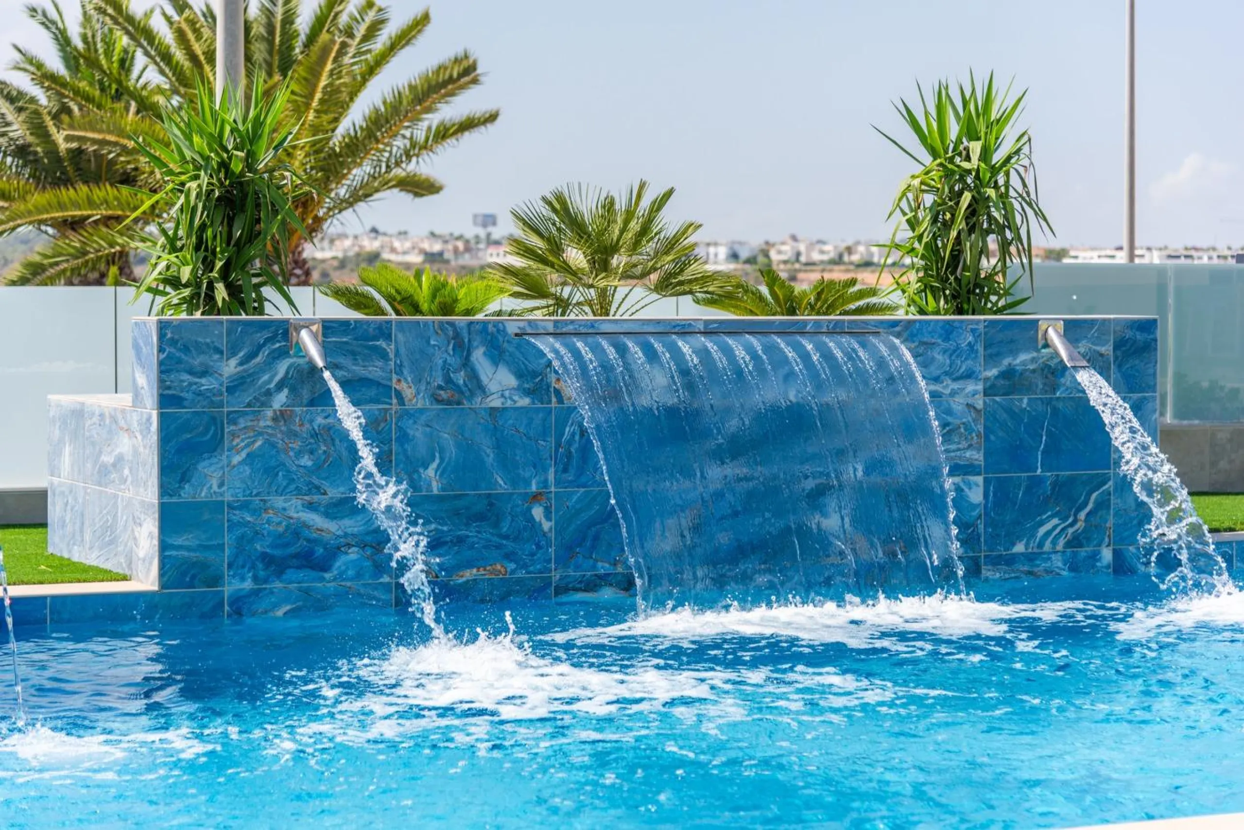 OBRA NUEVA! VILLA DE LUJO EN ORIHUELA COSTA. PLAYA A 350 METROS.