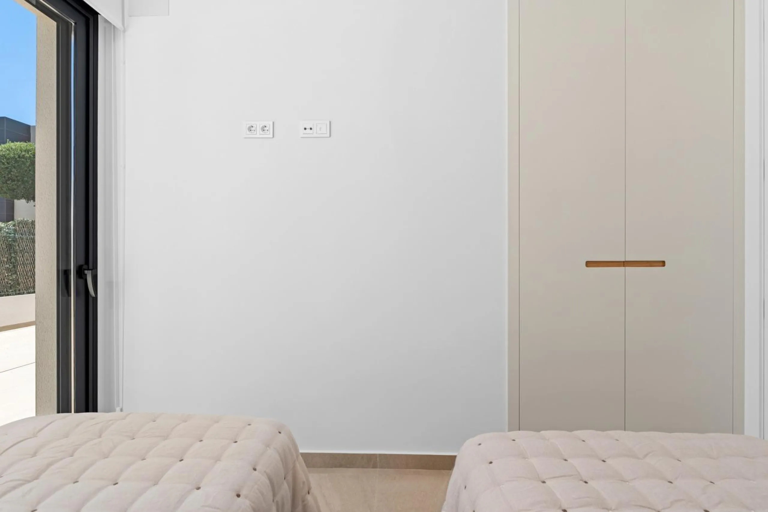 OBRA NUEVA! VILLA DE LUJO EN ORIHUELA COSTA. PLAYA A 350 METROS.