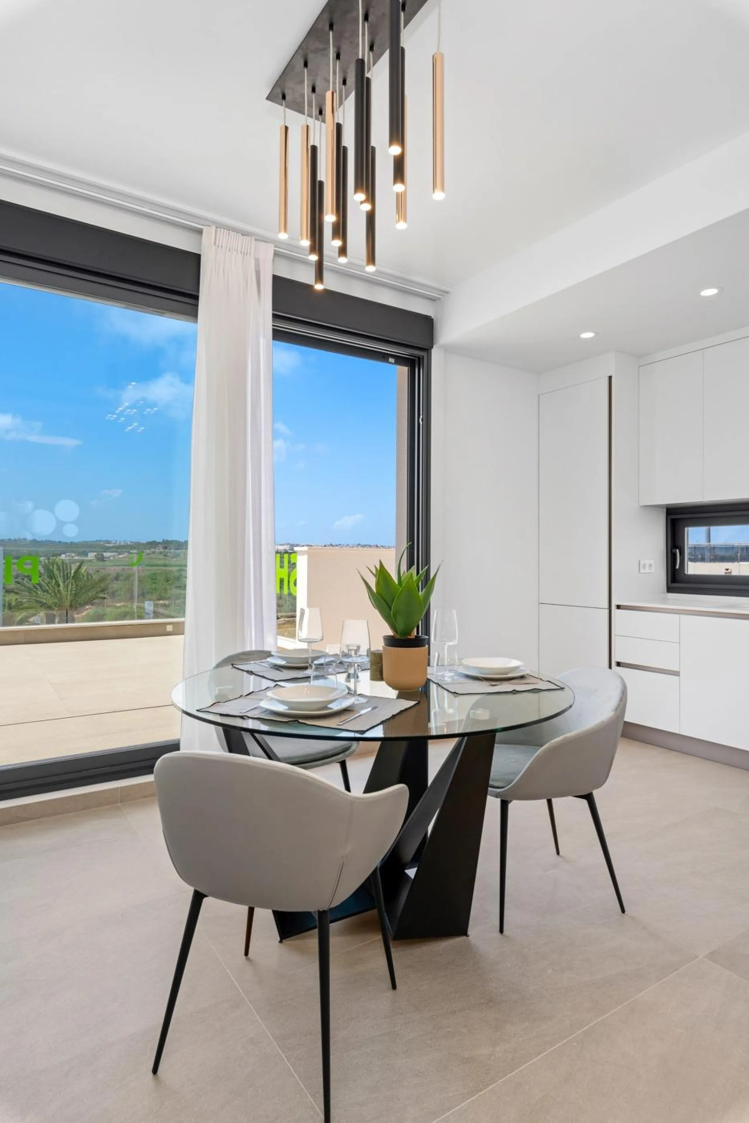 OBRA NUEVA! VILLA DE LUJO EN ORIHUELA COSTA. PLAYA A 350 METROS.
