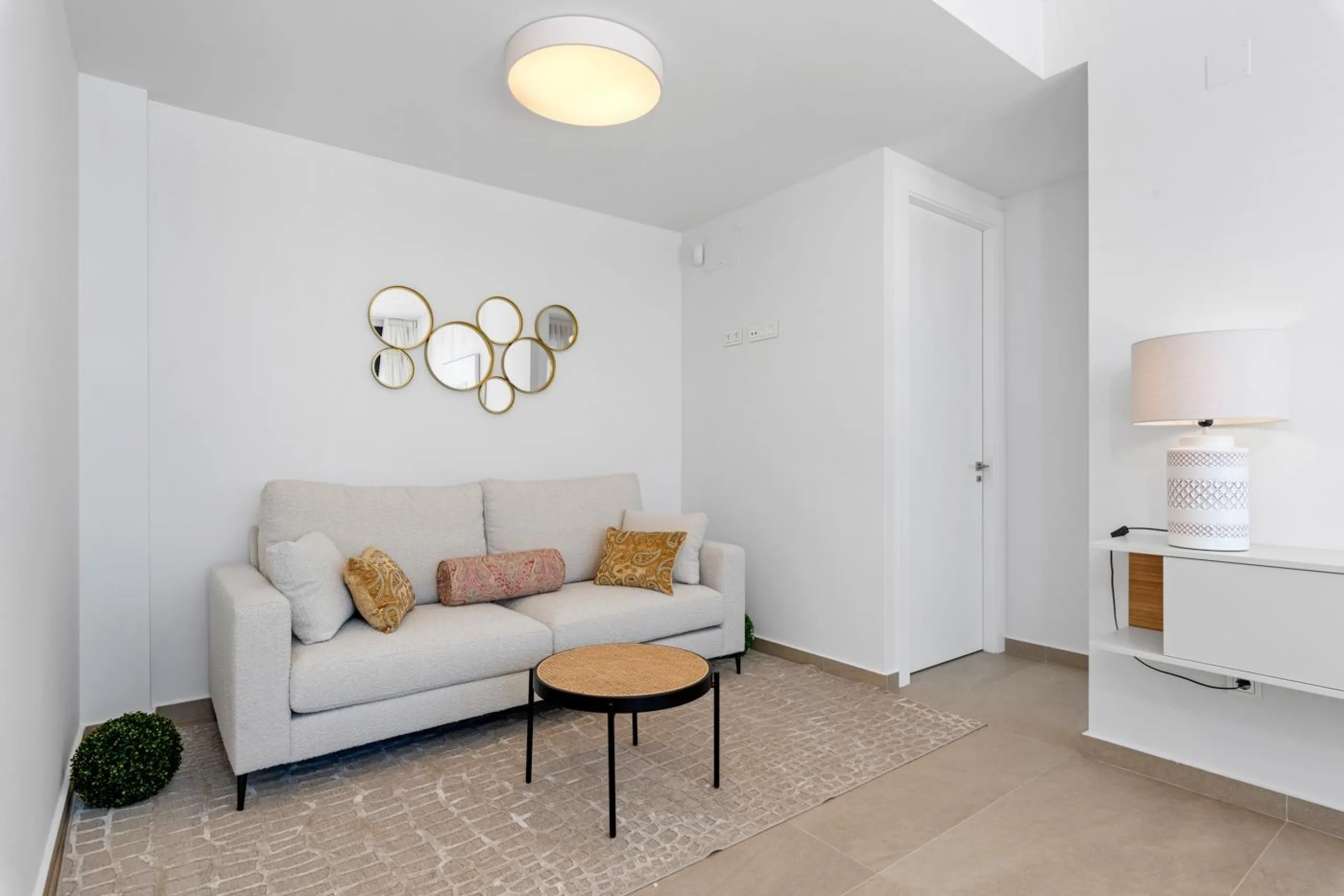 OBRA NUEVA! VILLA DE LUJO EN ORIHUELA COSTA. PLAYA A 350 METROS.