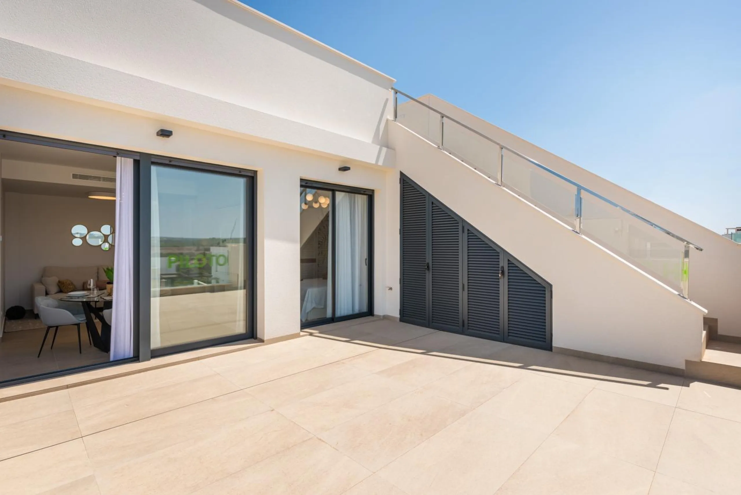 OBRA NUEVA! VILLA DE LUJO EN ORIHUELA COSTA. PLAYA A 350 METROS.