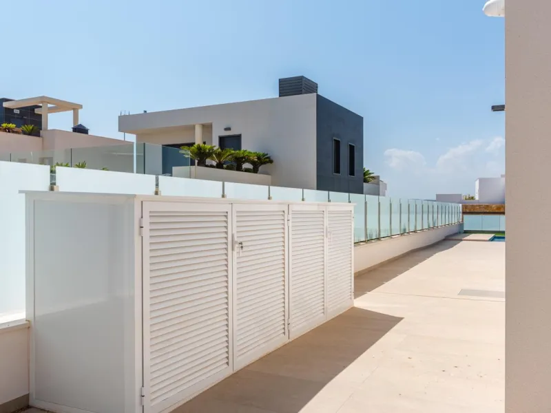 OBRA NUEVA! VILLA DE LUJO EN ORIHUELA COSTA. PLAYA A 350 METROS.