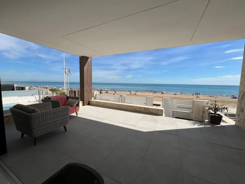 Spectacular Beachfront VILLA, LA MATA