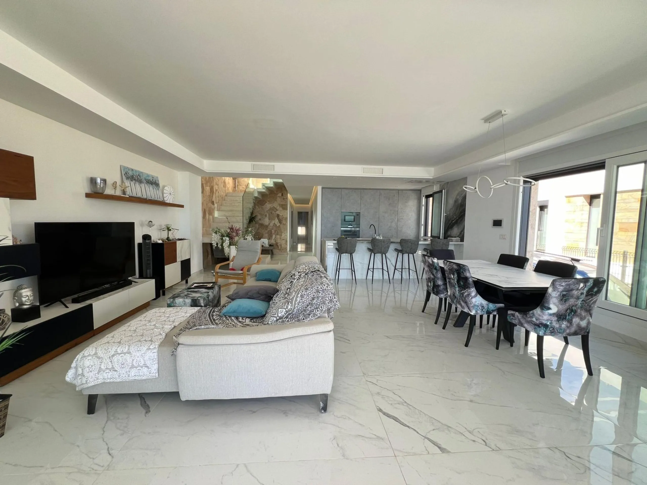 Spectacular Beachfront VILLA, LA MATA