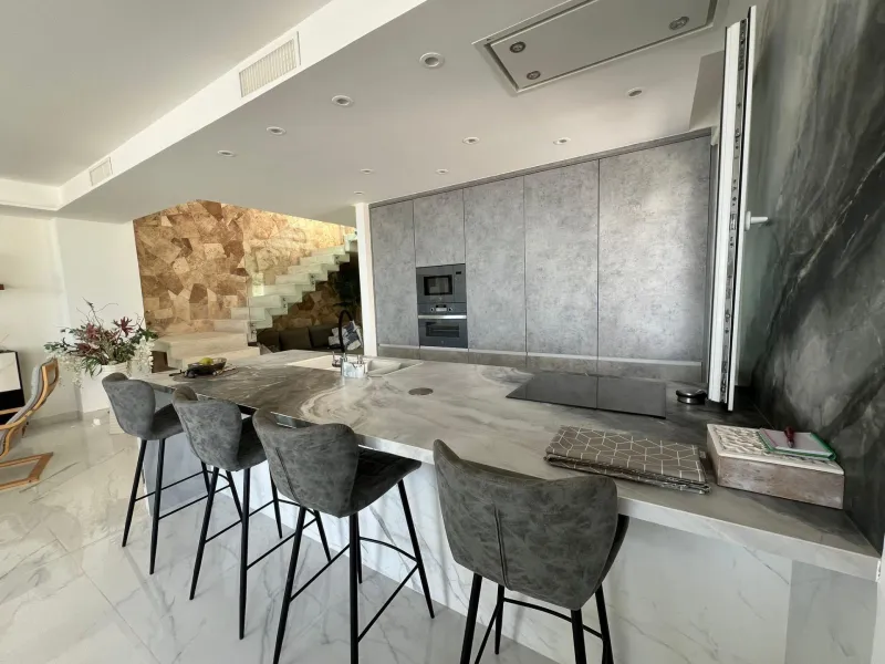 Spectacular Beachfront VILLA, LA MATA